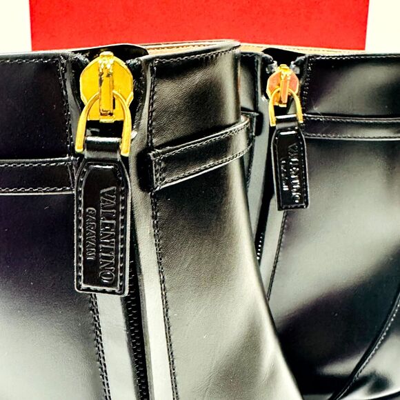 Valentino Garavani Tan-Go 37/ US 7 Platform Bootie Black Leather NIB $1,870 - Picture 8 of 16